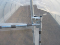 Serrare la cerniera.